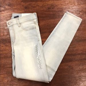 NWT American Eagle Jeans - Light Wash